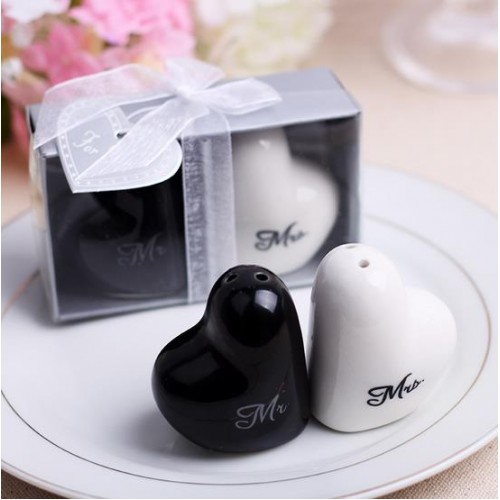 Ceramic Heart Shaped Salt & Pepper Shakers Ceramic Heart Shaped Salt & Pepper Shakers